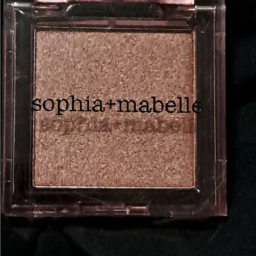 Sophia + Mabelle Radiant Glow Highlighter in Gold